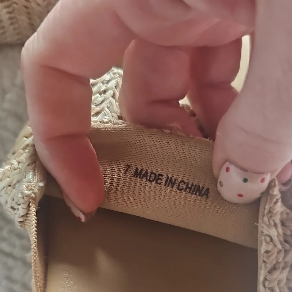 American Eagle Outfitters Beige Platform Sandals - Picture 3 of 4
